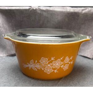 Pyrex Butterfly Gold 1 Quart Casserole Dish with Lid 473B Vintage